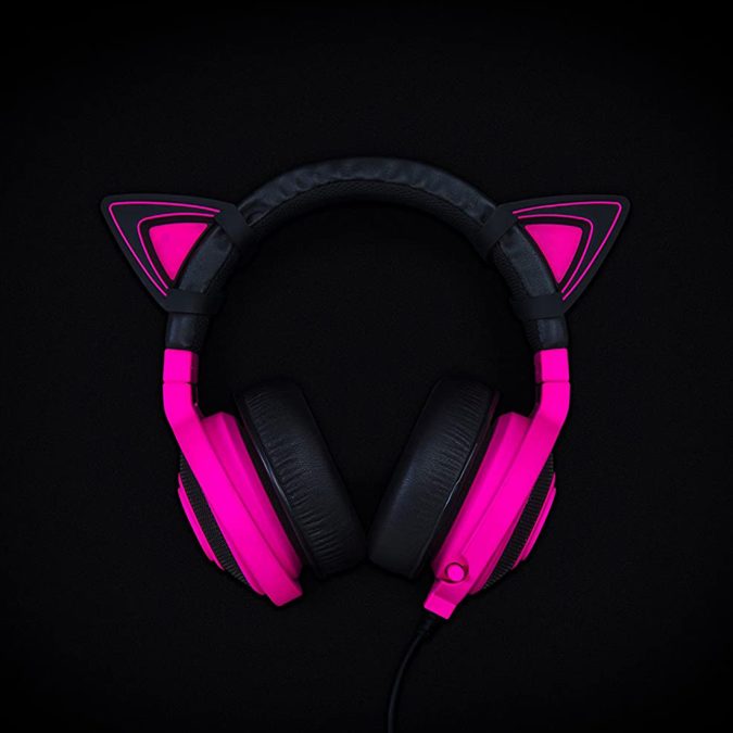 Накладные кошачьи ушки на гарнитуру, Razer, Kitty Ears for Kraken (Neon Purple), RC21-01140100-W3M1, Регулируемый дизайн для различных образов, Прочный и водонепроницаемый для беспроблемного использования, 20 гр, Неоново- фиолетовый