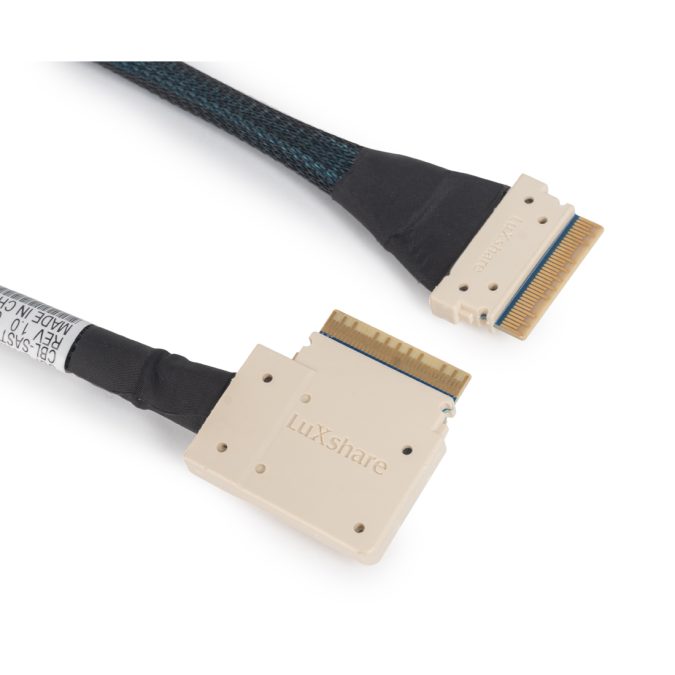 Кабель интерфейсный Slim SAS NVMe, Supermicro, CBL-SAST-1268-85, Slimline x8 (LE) to Slimline x8 (STR), 68cm, 85 OHM, RoHS