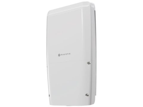 Коммутатор, MikroTik, CRS305-1G-4S+OUT, Cloud Router Switch, FiberBox Plus, 1 порт 10/100/1000М, 4 порта SFP+, 802.3af/at, RouterOS / SwitchOS, -40°С до 70 °C