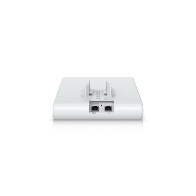 Беспроводная точка доступа, Ubiquiti, U6-Mesh-Pro, 802.11a/b/g/n/ac/ax, AX3000, 2 порта 10/100/1000 RJ45, 250 клиентов, PoE 802.3af, с адаптером питания, Уличная