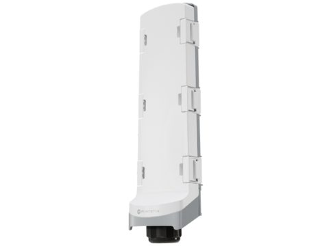 Коммутатор, MikroTik, CSS606-1G-2Gi-3S+OUT, GPERx6, 3 порта 10/100/1000M (Ether2-3 Passive PoE 0,6A), Ether1 Passive PoE in (Reverse), 3 порта SFP+, SwitchOS, -40°C to 70°C, outdoor case