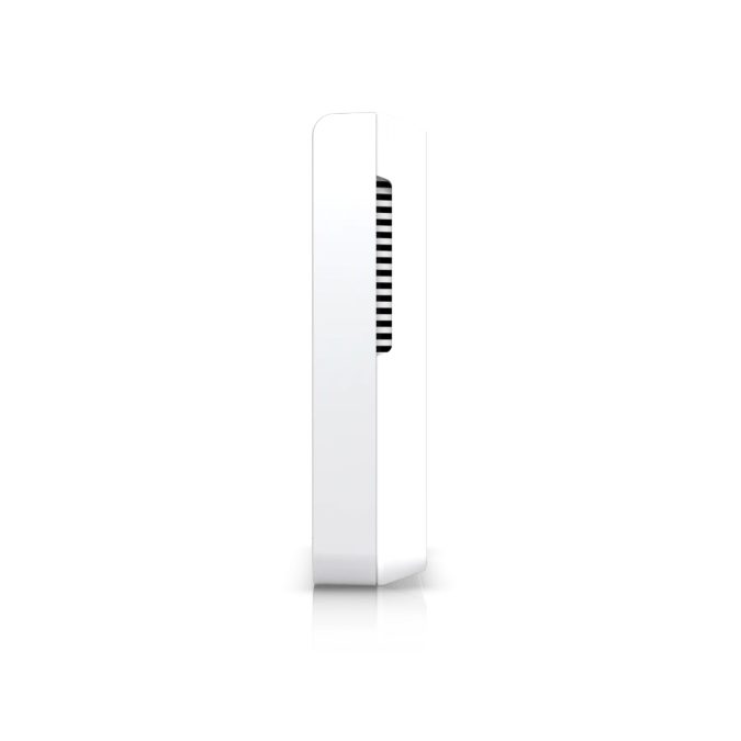 Беспроводная точка доступа, Ubiquiti, U7-Pro-Wall, UnFi, 802.11a/b/g/n/ac/ax/be, BE 10 776, 1 порт 10/100/1000/2500 RJ45, 300 клиентов, PoE 802.3af, без адаптера питания
