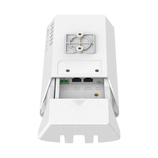 Беспроводной мост, Grandstream GWN7302, радиомост, PtP/PtMP, 5 ГГц, до 5 км, 2,4 Гбит/с, 2xGbE, PoE-In/PoE-Out, IP66